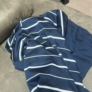 NIKE NY YANKEES BLUE WHITE MEN’S POLO SIZE SMALL